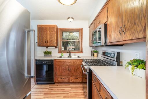 921 Beacon Lane, Saint Paul, MN 55124