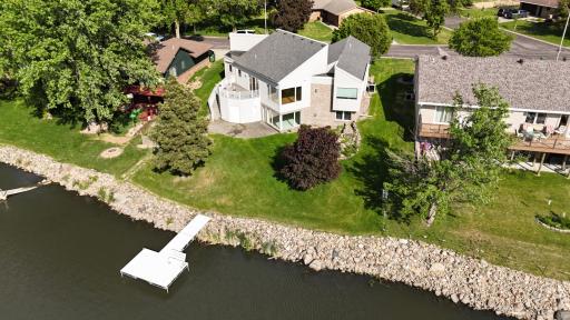 1976 Bay Street, Worthington, MN 56187
