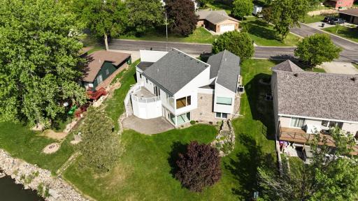 1976 Bay Street, Worthington, MN 56187