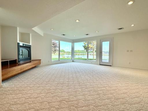 1976 Bay Street, Worthington, MN 56187