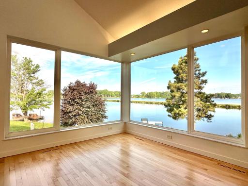 1976 Bay Street, Worthington, MN 56187
