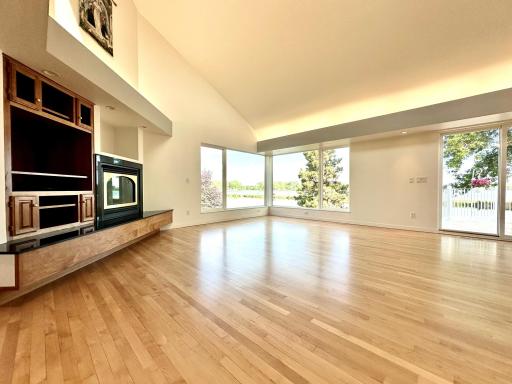 1976 Bay Street, Worthington, MN 56187
