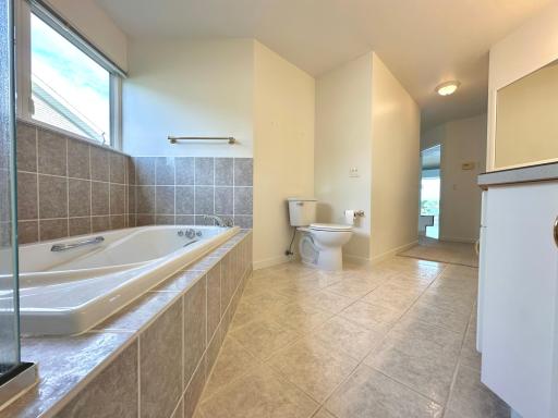 1976 Bay Street, Worthington, MN 56187