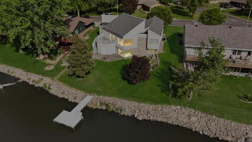 1976 Bay Street, Worthington, MN 56187