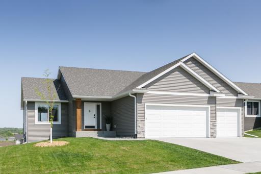 158 Brookestone Drive SE, Rochester, MN 55904