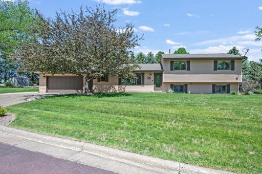 68 Southwood Drive, Fairmont, MN 56031
