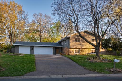 2241 17th Street NW, New Brighton, MN 55112