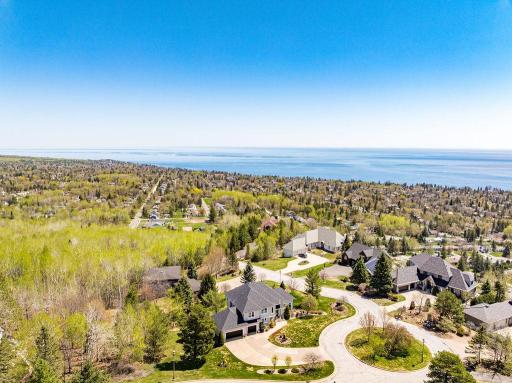 1224 S Ridge Road, Duluth, MN 55804