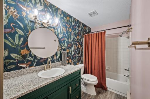 This beautiful bathroom will make anyone’s day better!