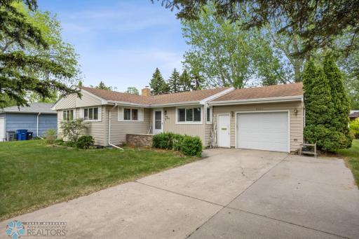 2020 5th Street S, Moorhead, MN 56560