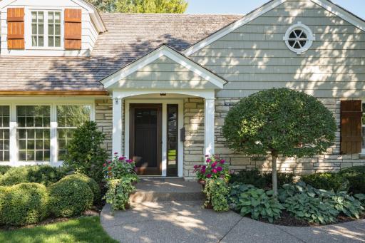 4606 Lakeview Drive, Minneapolis, MN 55424