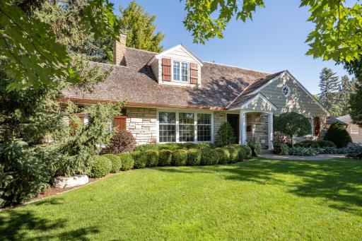 4606 Lakeview Drive, Minneapolis, MN 55424
