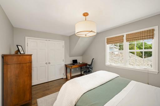 4606 Lakeview Drive, Minneapolis, MN 55424