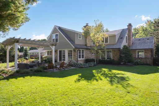 4606 Lakeview Drive, Minneapolis, MN 55424