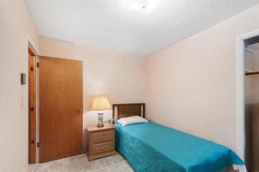10001 Jeske Avenue NW, Annandale, MN 55302