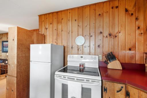 10001 Jeske Avenue NW, Annandale, MN 55302