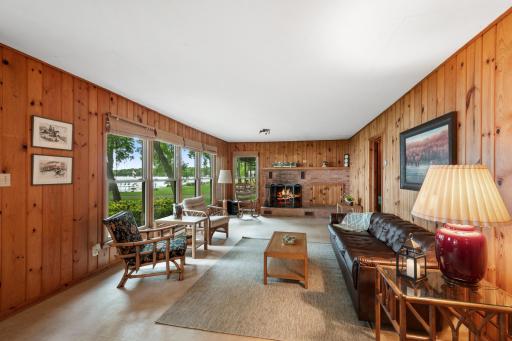 10001 Jeske Avenue NW, Annandale, MN 55302