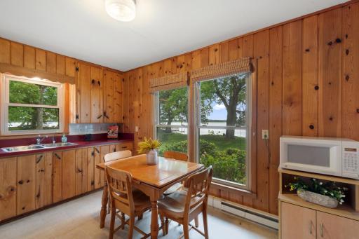 10001 Jeske Avenue NW, Annandale, MN 55302