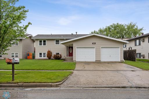 419 5th Street E, West Fargo, ND 58078