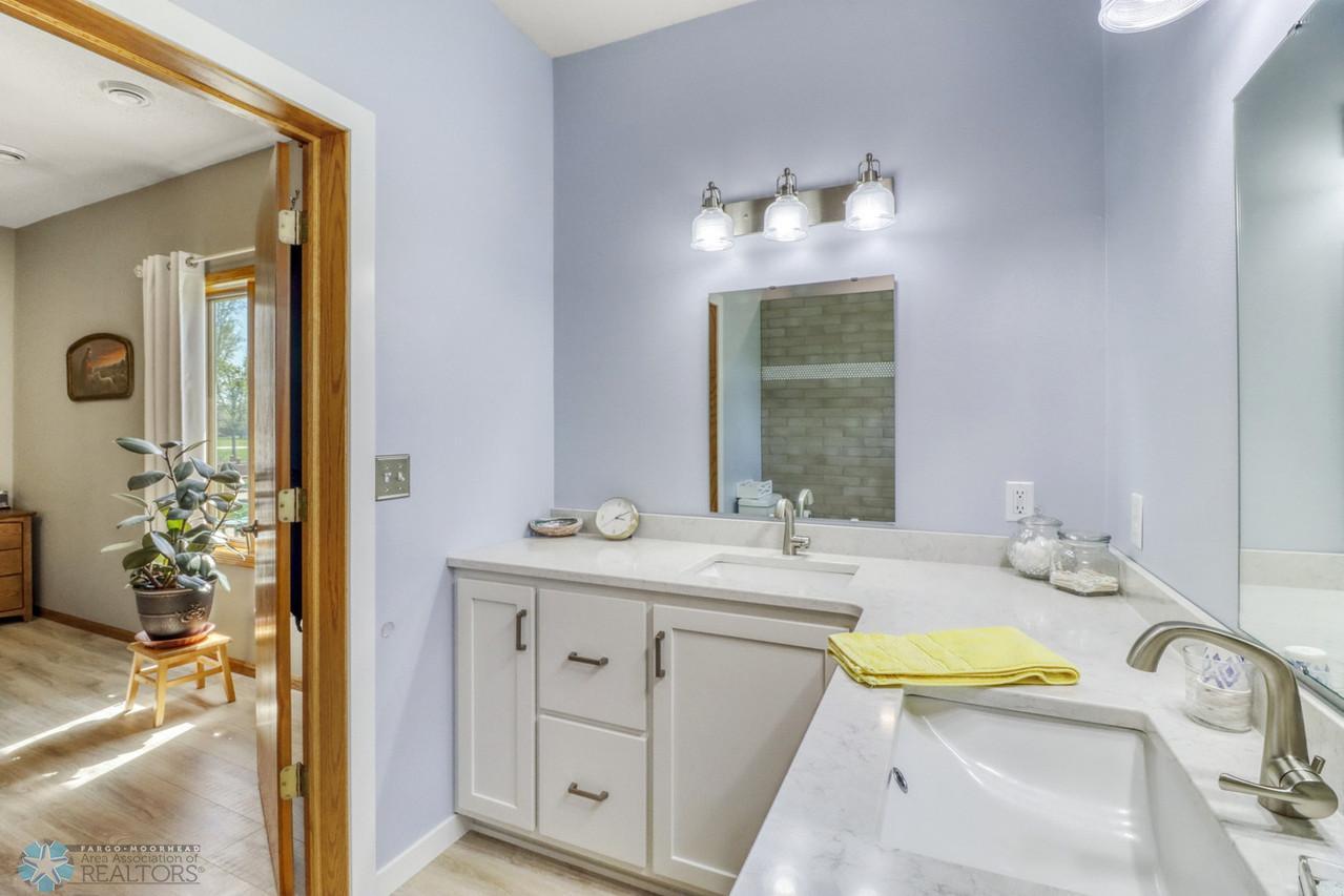 Primary Bathroom1_2-1280.JPG