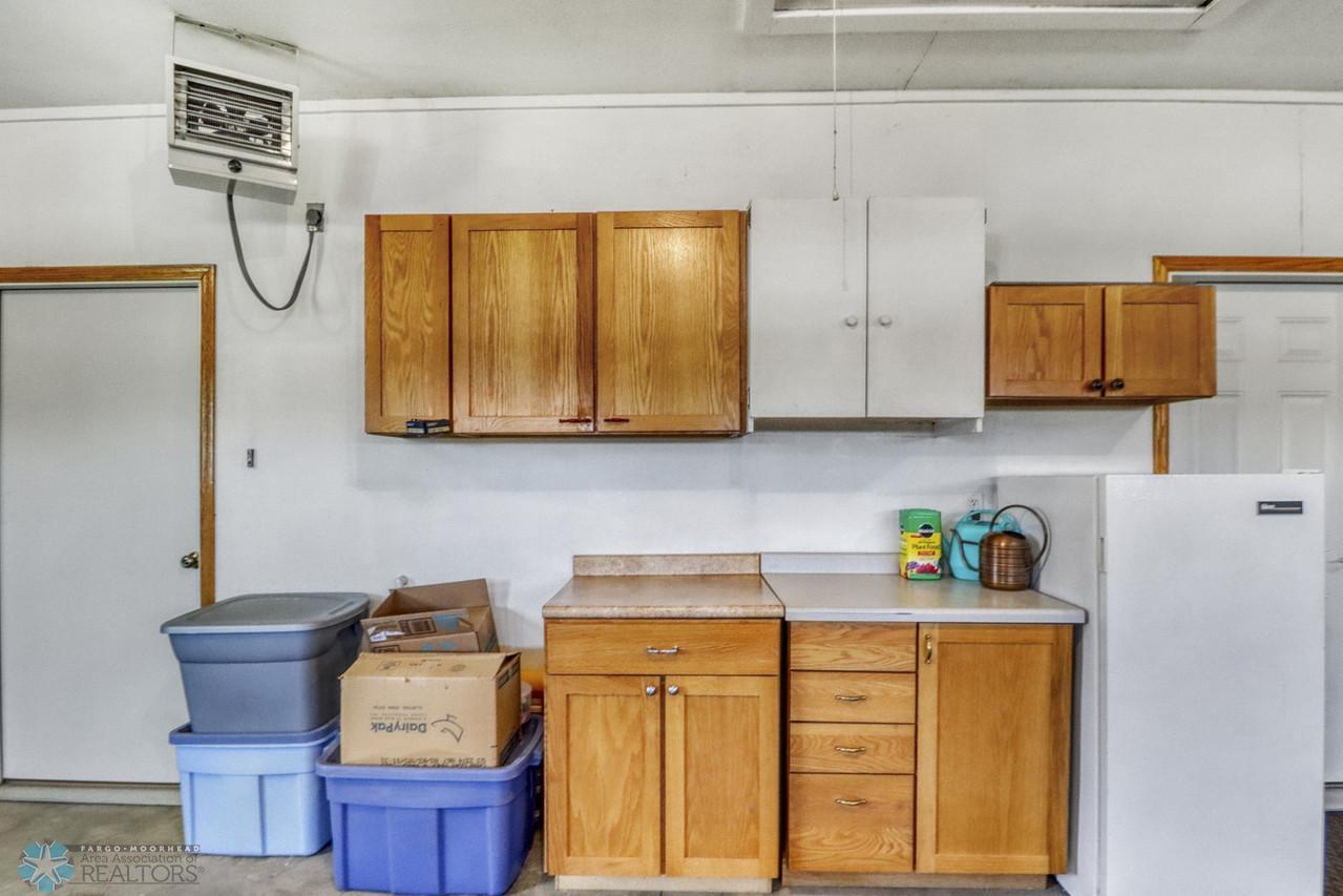 Garage1_2-1280.JPG