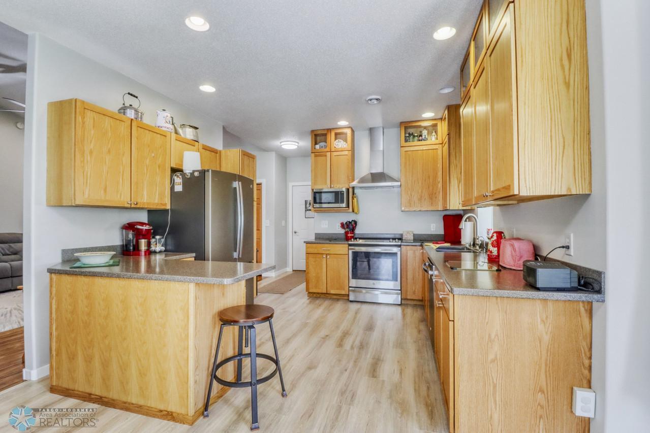 Kitchen1_0-1280.JPG