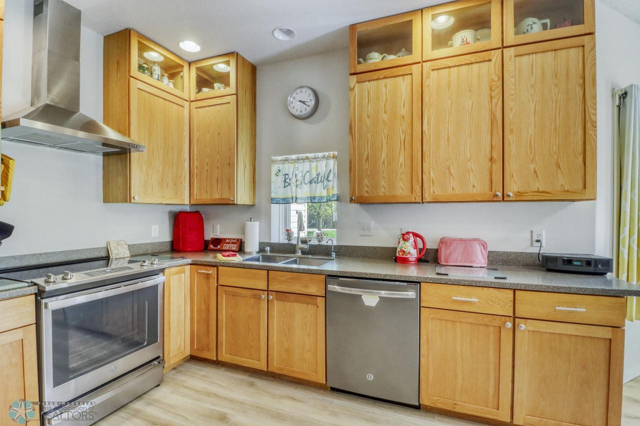 Kitchen1_4-1280.JPG