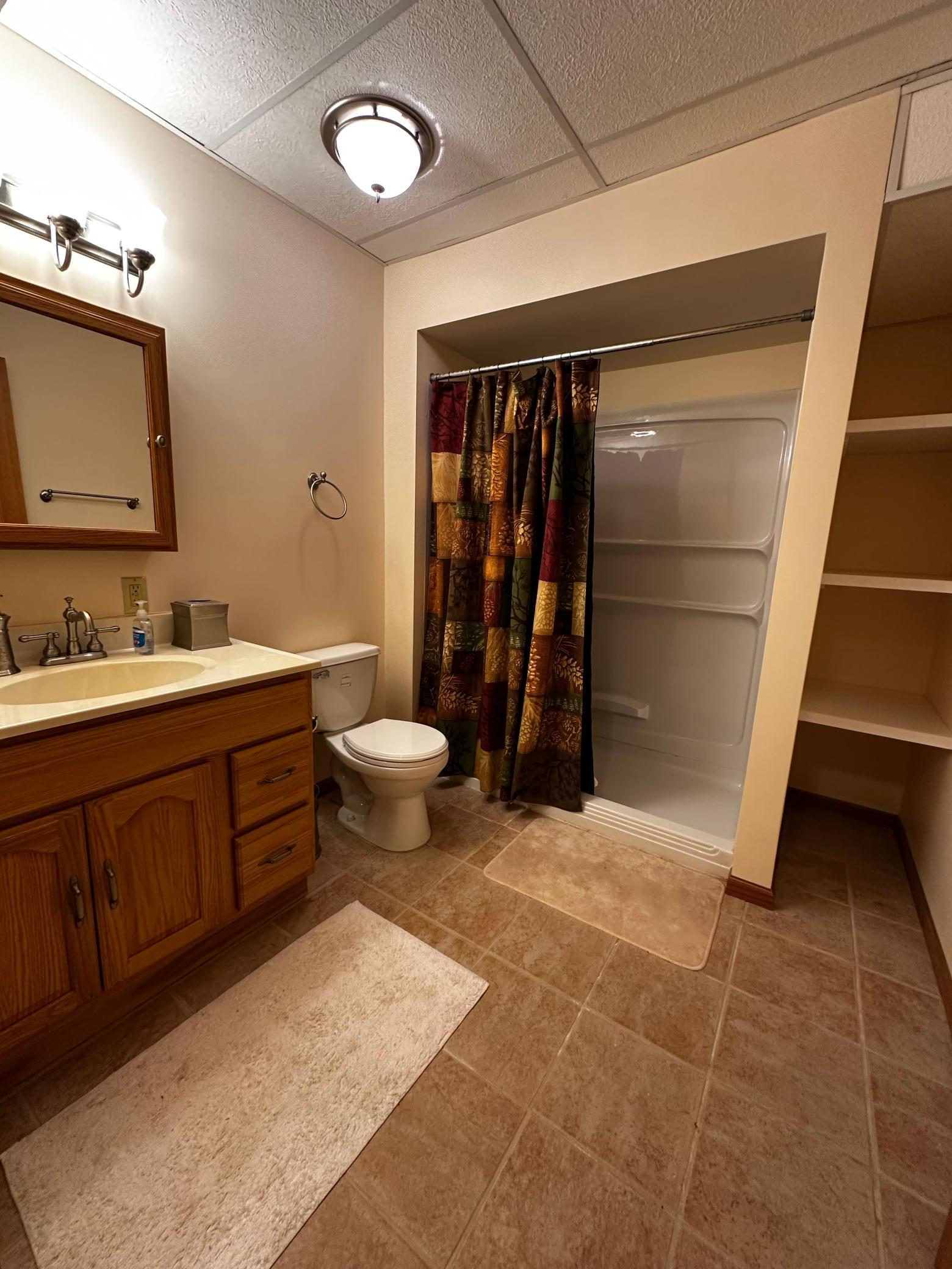 Basement 3/4 Bath.jpg