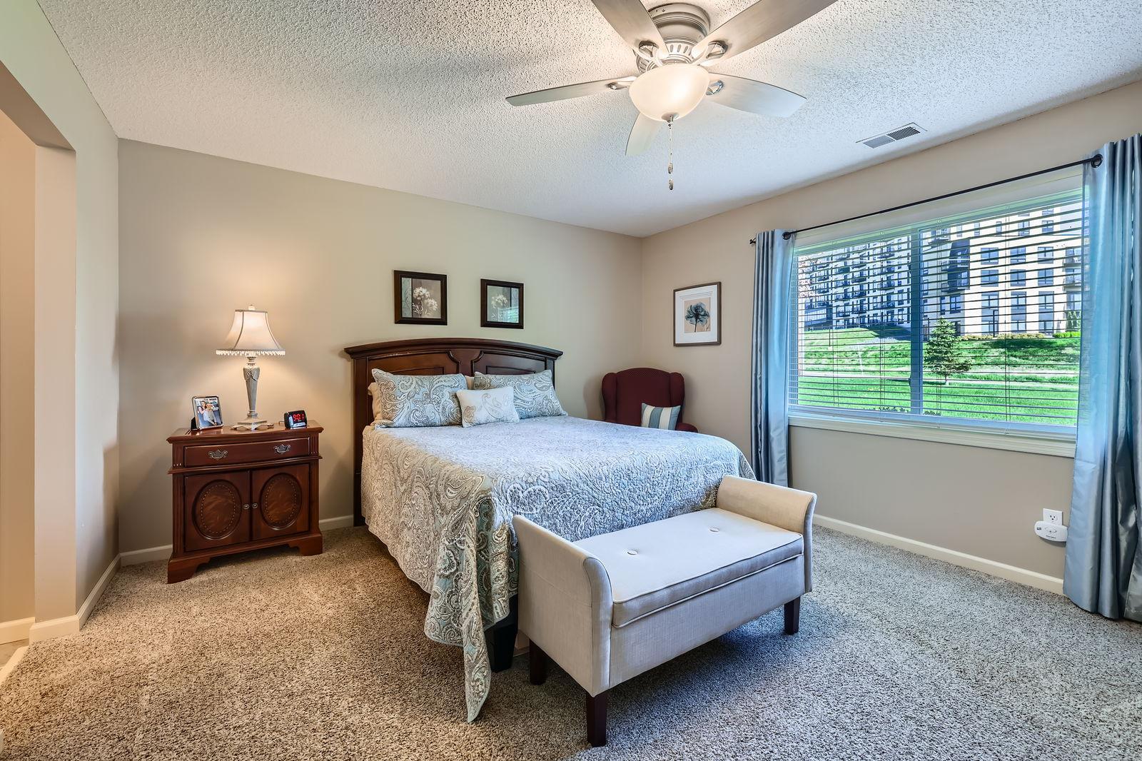 8914 Thomas Dr - Web Quality - 015 - 24 Primary Bedroom.jpg