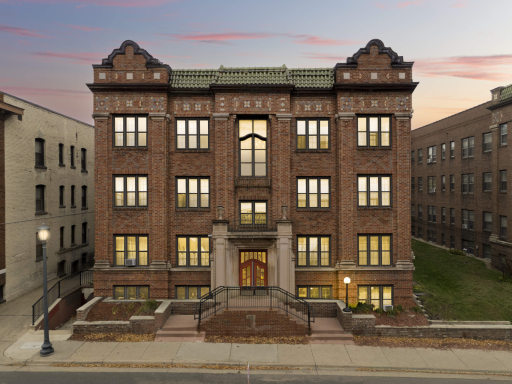 1820 1st Avenue S, 201, Minneapolis, MN 55403