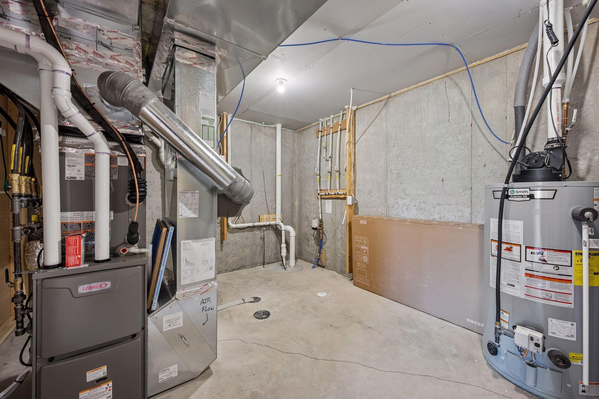 Mechanical/ storage room