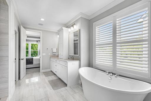 5980 Prestwick Court, Excelsior, MN 55331