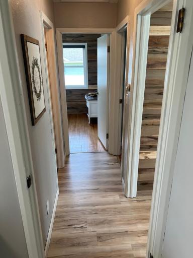 603 Main Avenue N, Roseau, MN 56751