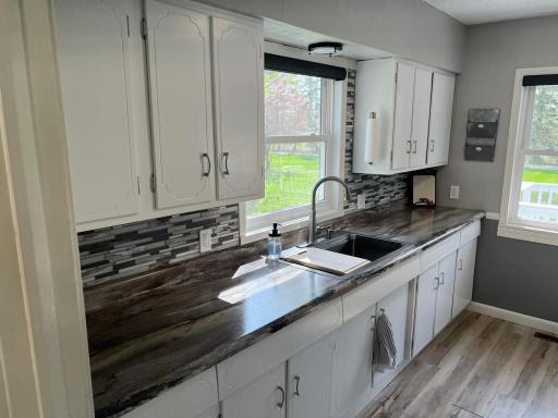 603 Main Avenue N, Roseau, MN 56751