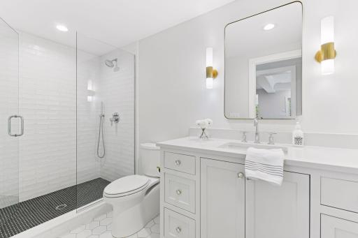 10021 Frederick Place, Eden Prairie, MN 55347