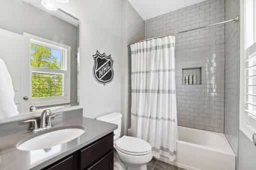 10021 Frederick Place, Eden Prairie, MN 55347
