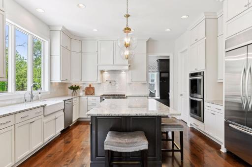 10021 Frederick Place, Eden Prairie, MN 55347