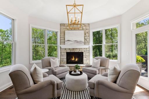 10021 Frederick Place, Eden Prairie, MN 55347
