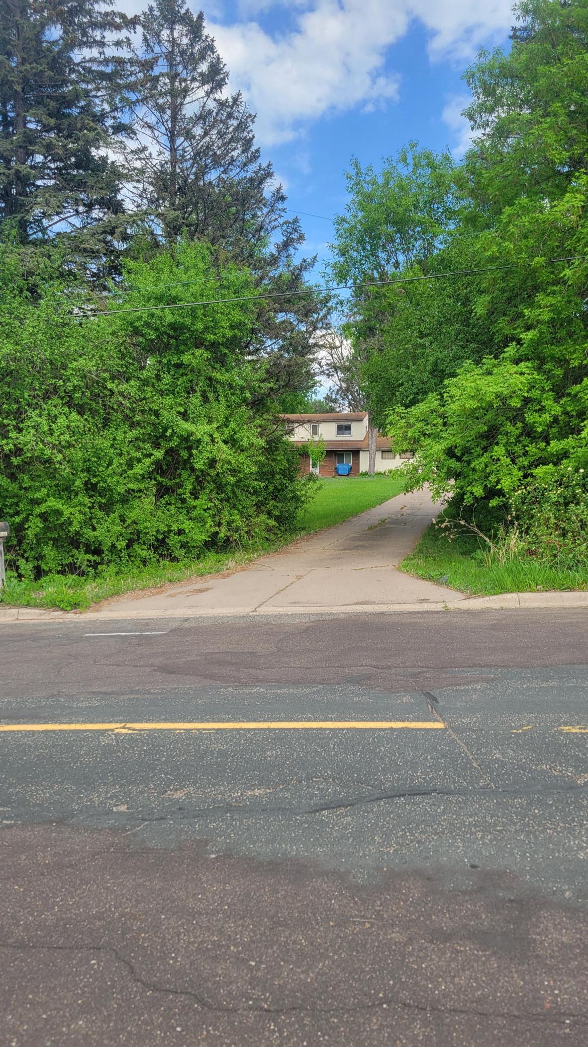 6721083