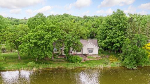 6 W Shore Road, North Oaks, MN 55127