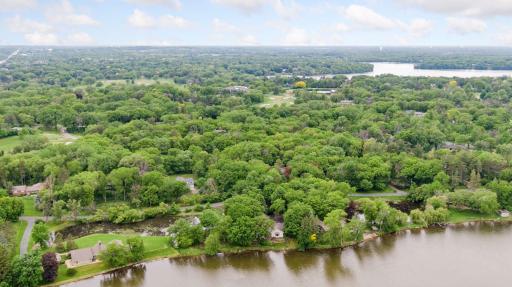 6 W Shore Road, North Oaks, MN 55127
