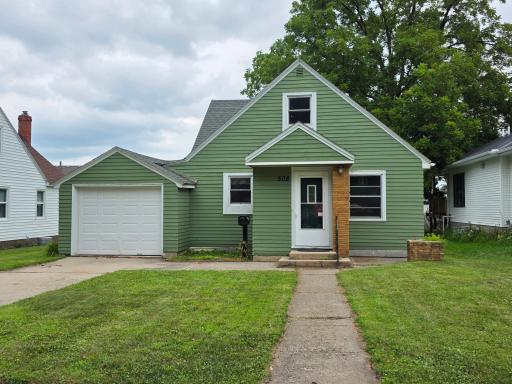 508 5th Street, Kenyon, MN 55946