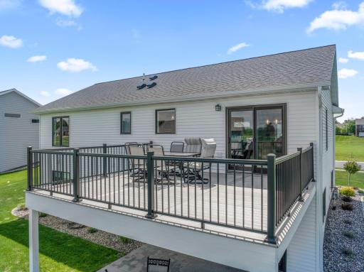 409 10th Street NW, Dodge Center, MN 55927