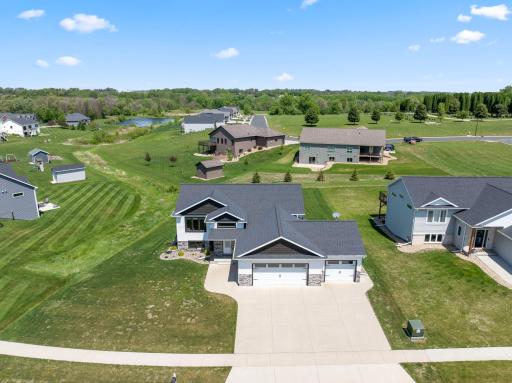 409 10th Street NW, Dodge Center, MN 55927