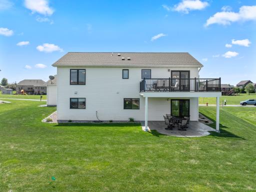 409 10th Street NW, Dodge Center, MN 55927