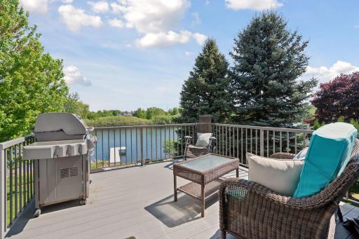 Maintenance-free deck overlooking the lake