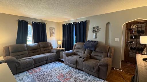 708 14th Avenue SW, Austin, MN 55912