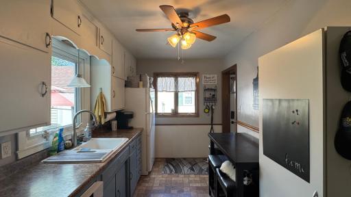 708 14th Avenue SW, Austin, MN 55912