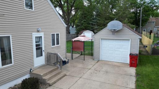 708 14th Avenue SW, Austin, MN 55912