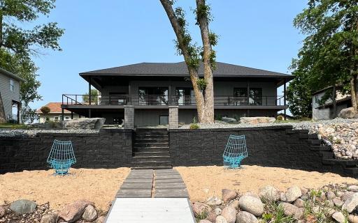 826 Shorewood Drive, Detroit Lakes, MN 56501